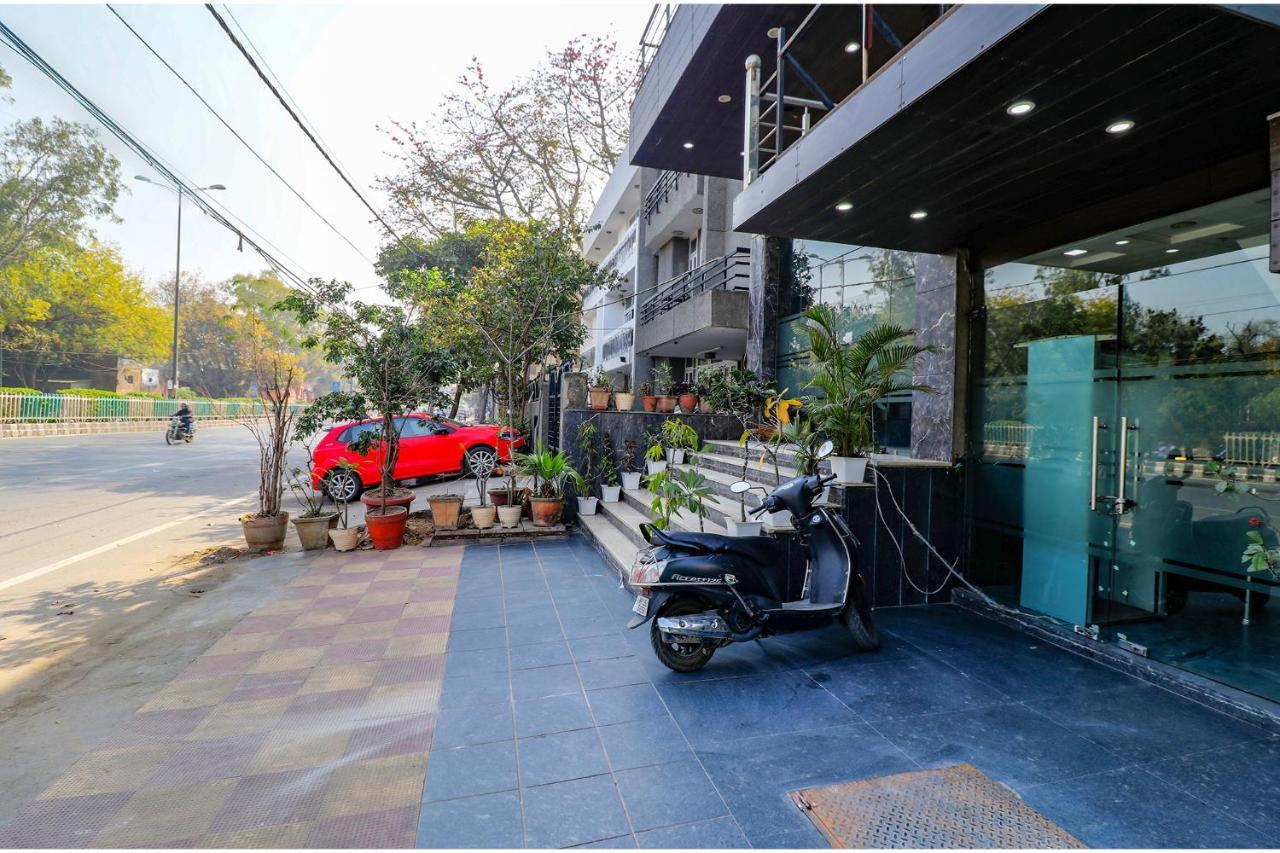 Fabhotel Admire Suites New Delhi Ngoại thất bức ảnh