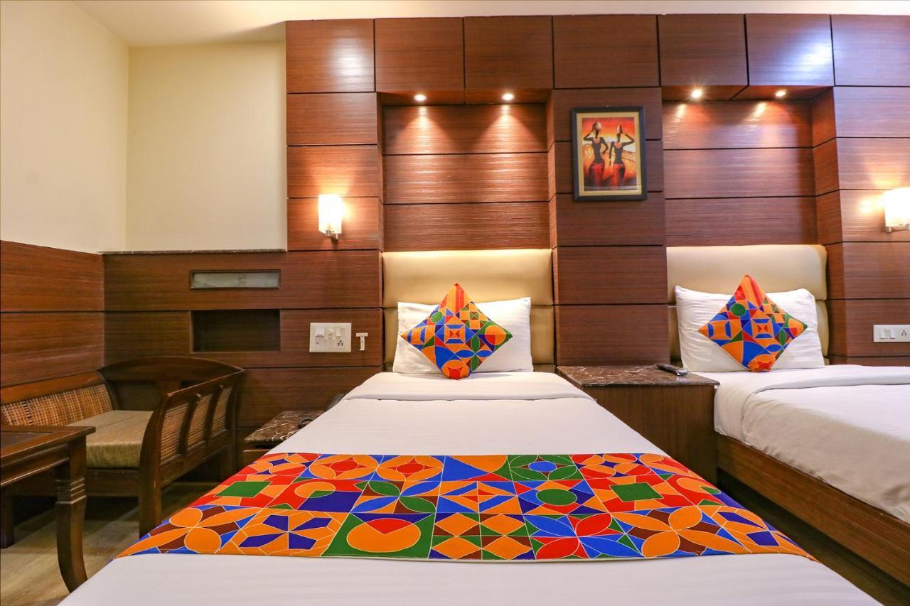 Fabhotel Admire Suites New Delhi Ngoại thất bức ảnh