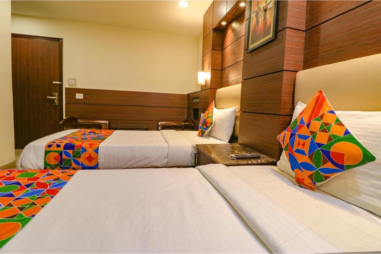 Fabhotel Admire Suites New Delhi Ngoại thất bức ảnh