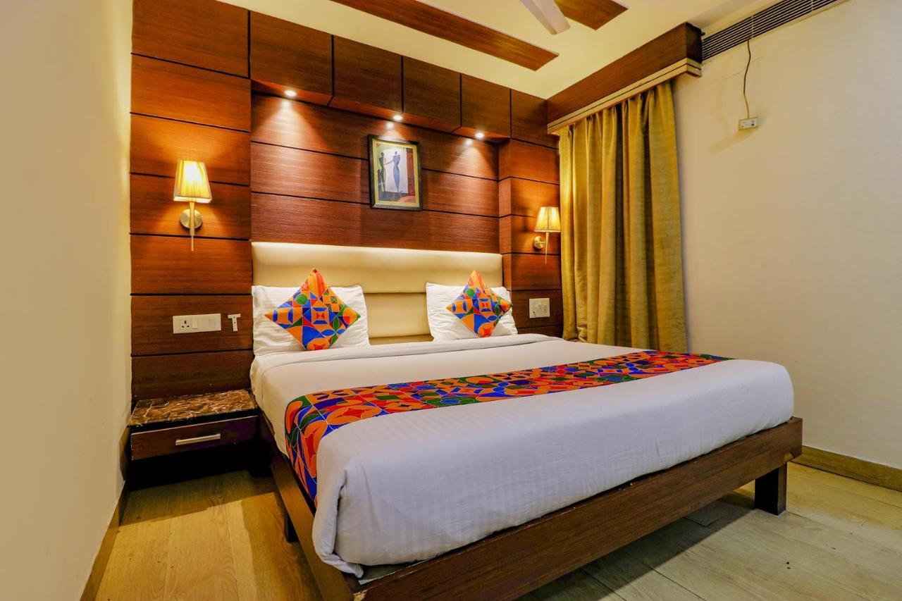 Fabhotel Admire Suites New Delhi Ngoại thất bức ảnh