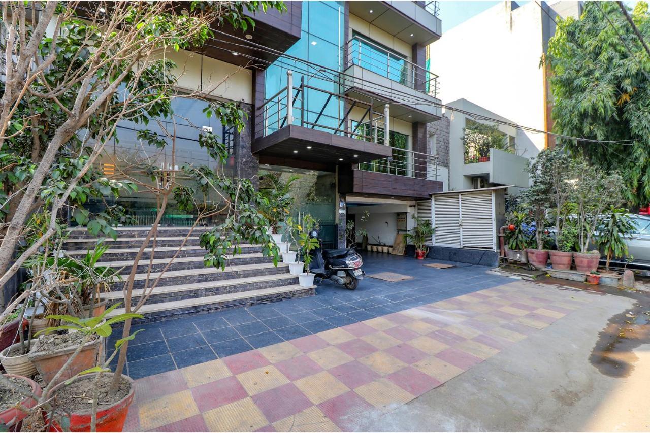 Fabhotel Admire Suites New Delhi Ngoại thất bức ảnh
